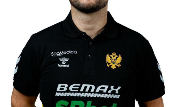 LAZAR SIMIC